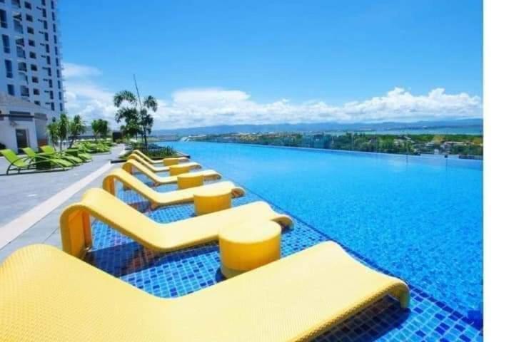 The Mactan Town Hotel Lapu-Lapu City Bagian luar foto